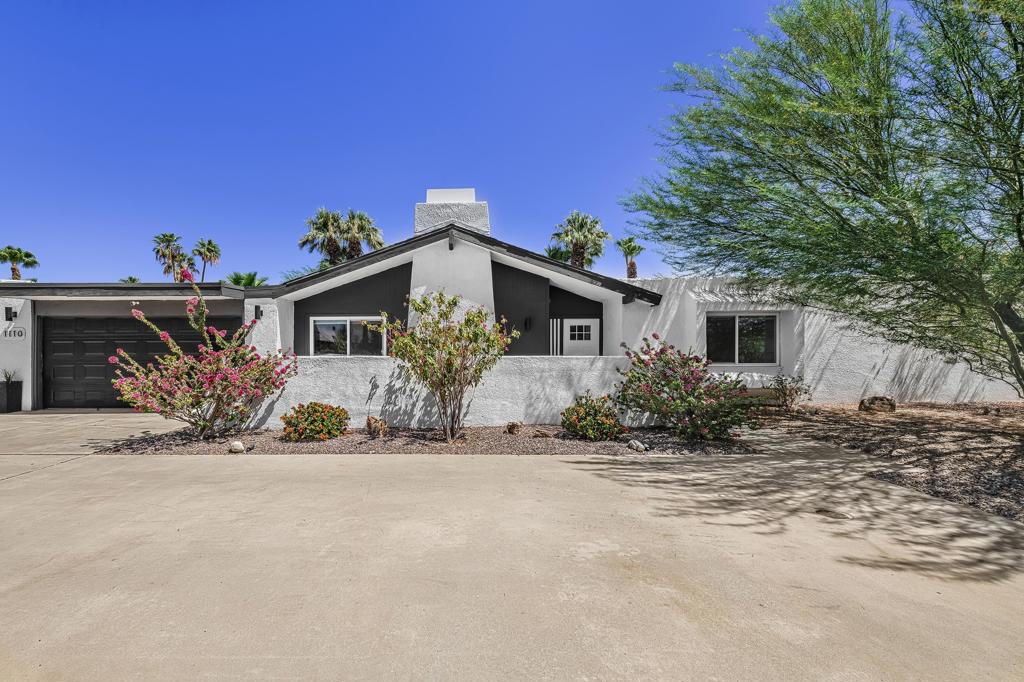 1110 E Vista Chino Property Photo 41