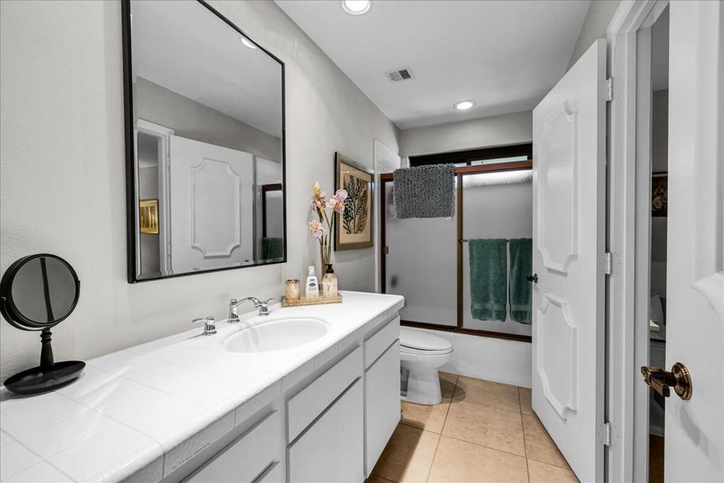 105 Esplanade Street Property Photo 32