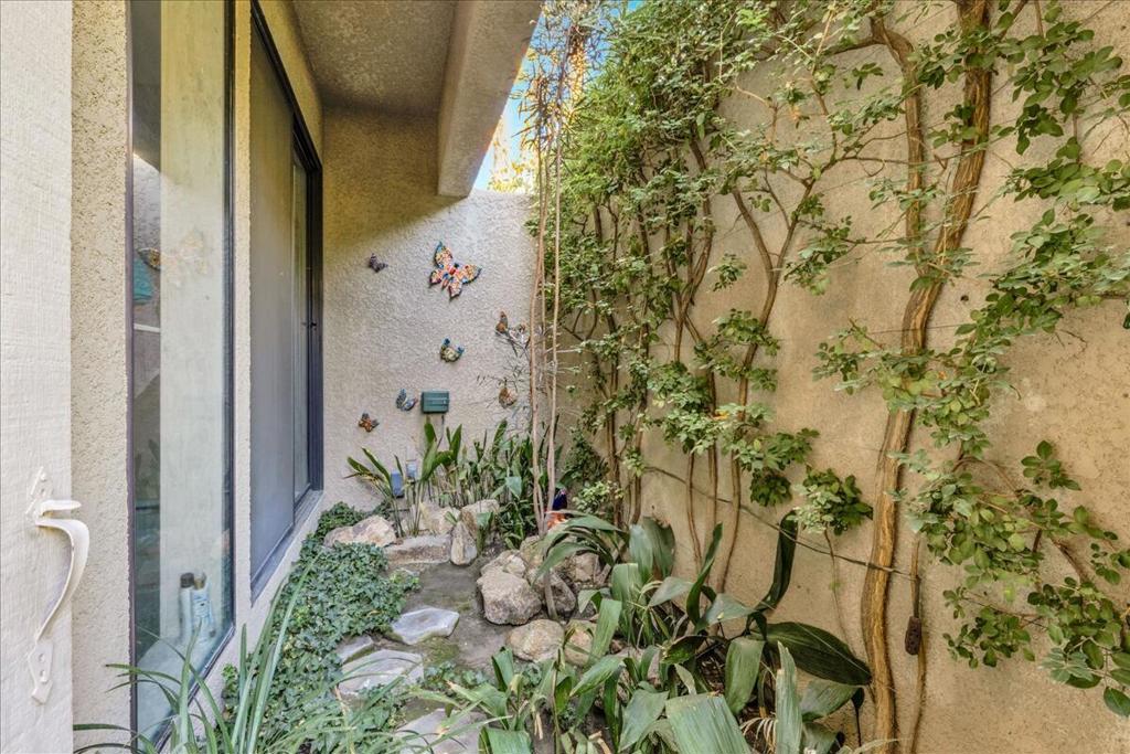 105 Esplanade Street Property Photo 48