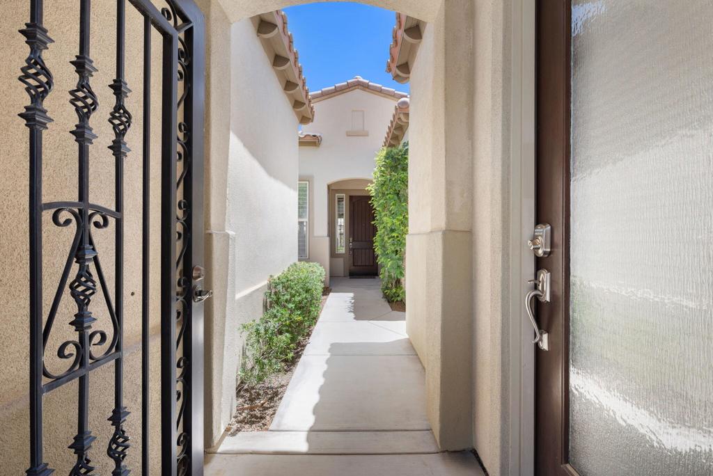 61080 Talea Drive Property Photo 6