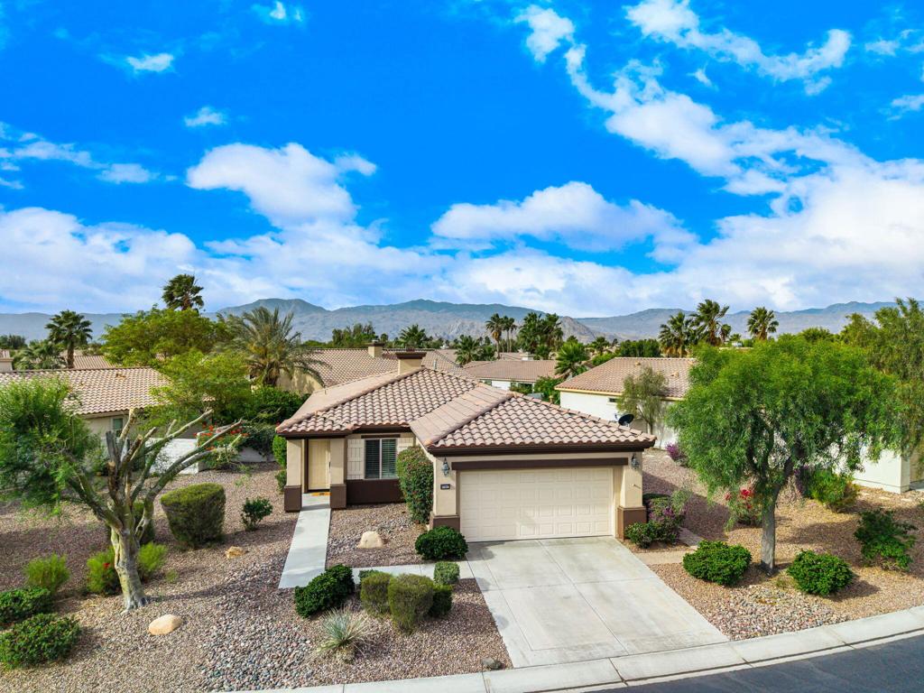 80443 Avenida Linda Vista Property Photo 1