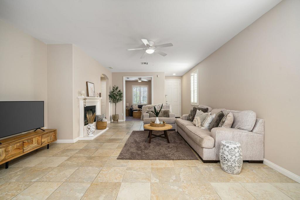 80443 Avenida Linda Vista Property Photo 8
