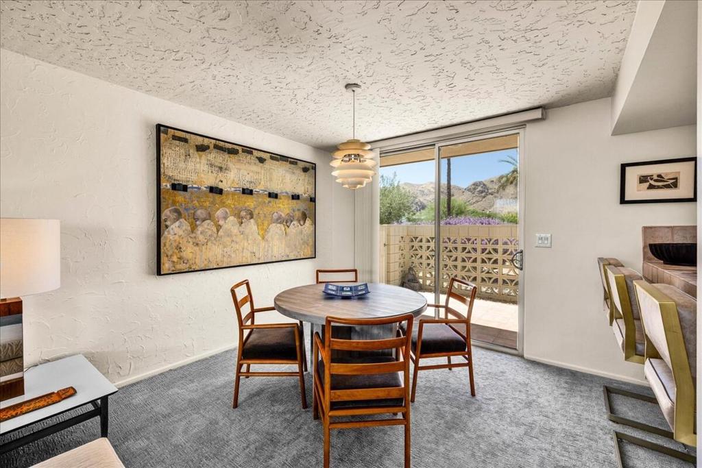 1859 Sandcliff Road Property Photo 8