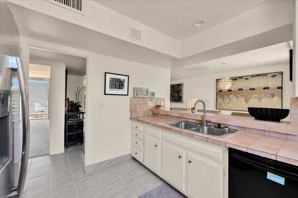 1859 Sandcliff Road Property Photo 12
