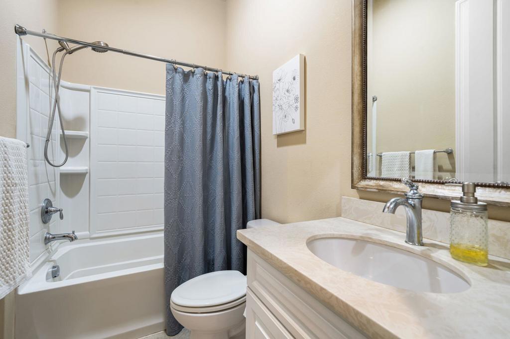 38521 Camino Aguacero Property Photo 22