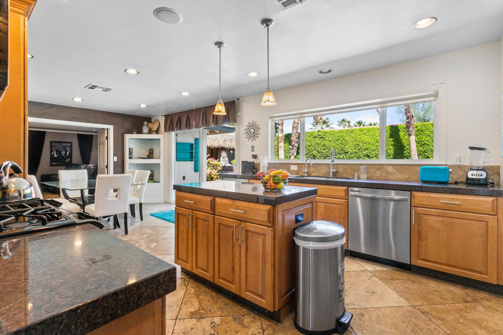 502 E Molino Road Property Photo 11