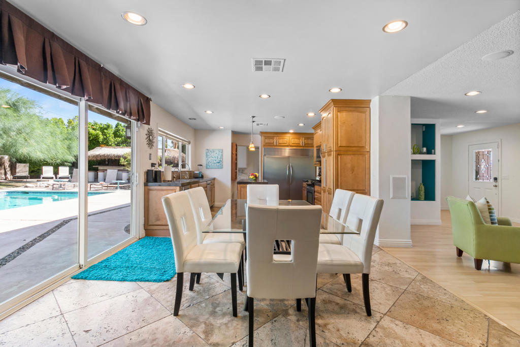 502 E Molino Road Property Photo 12