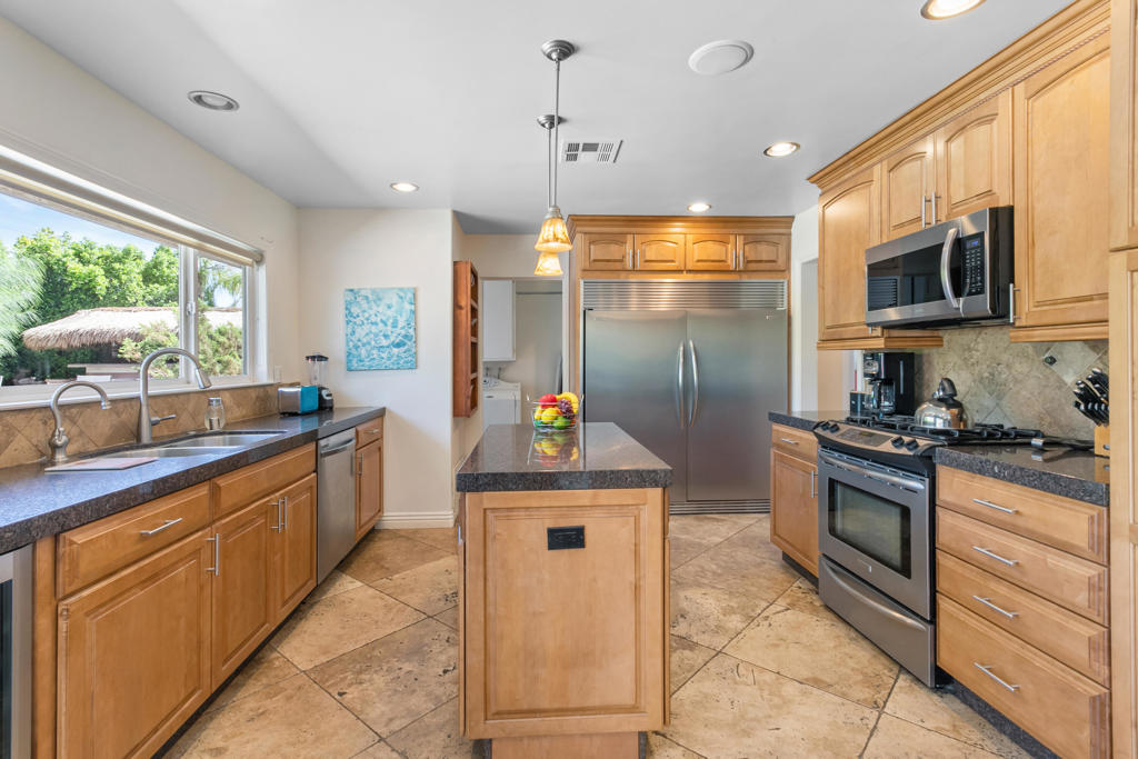 502 E Molino Road Property Photo 13