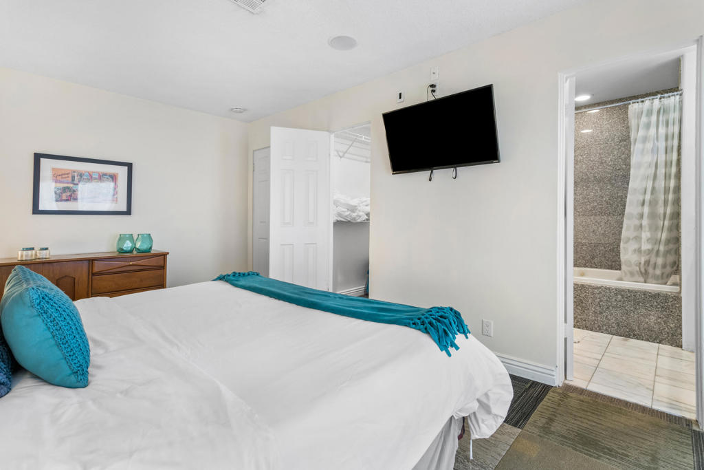 502 E Molino Road Property Photo 43