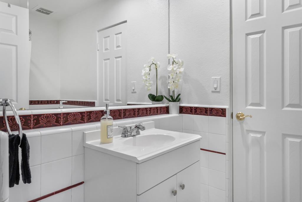 502 E Molino Road Property Photo 48