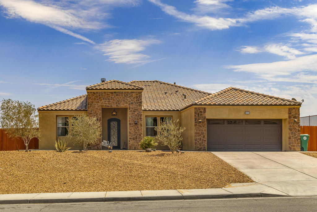 8680 Monument View Drive Property Photo 1