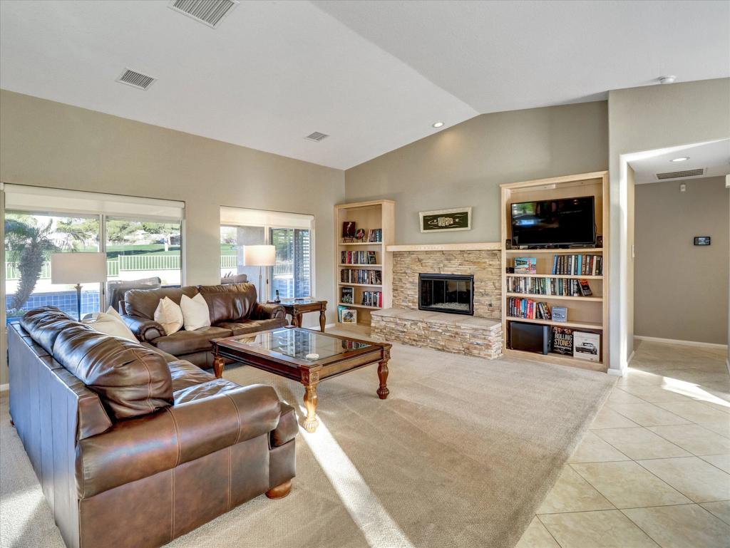 8567 Clubhouse Boulevard Property Photo 9