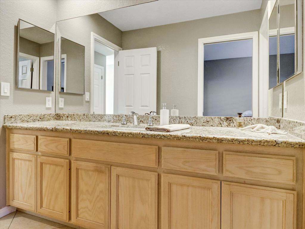 8567 Clubhouse Boulevard Property Photo 25