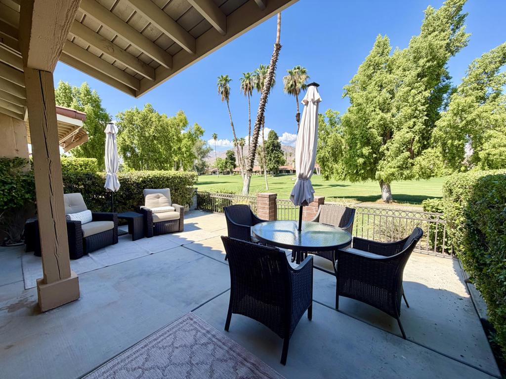 231 Santa Barbara Circle Property Photo 4