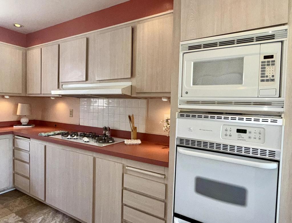 180 Orontes Way Property Photo 16