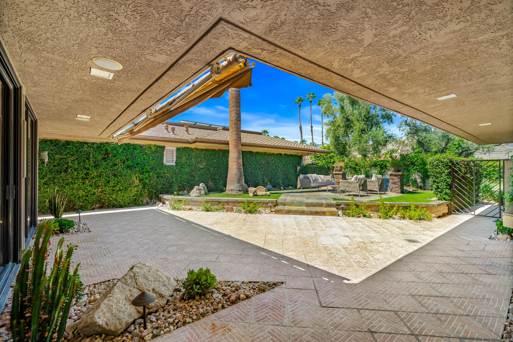 33 Colgate Drive Property Photo 4