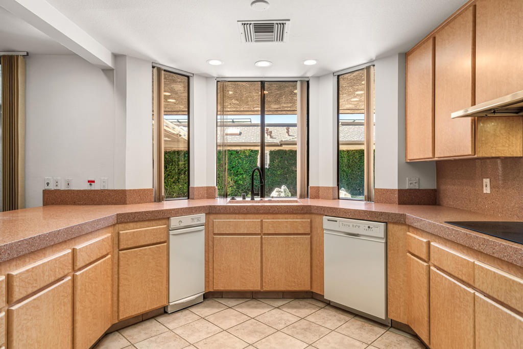 33 Colgate Drive Property Photo 17
