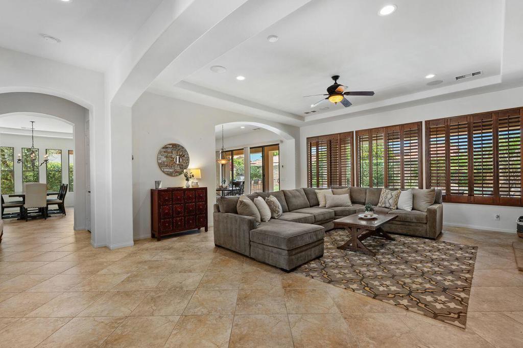 48476 Big Horn Drive Property Photo 7