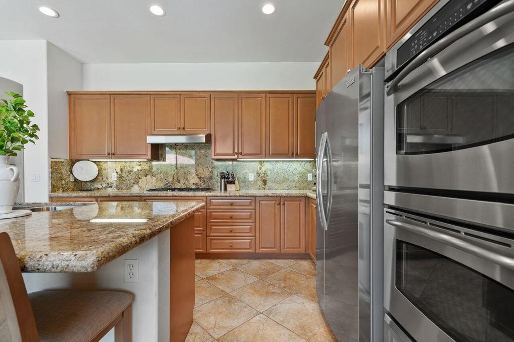 48476 Big Horn Drive Property Photo 8