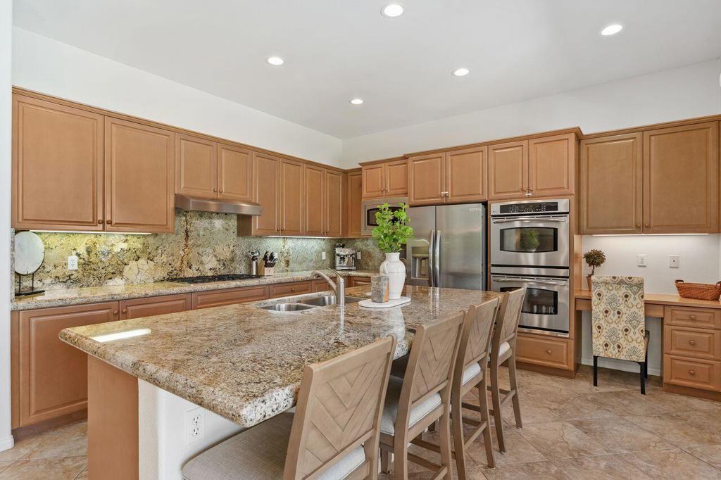48476 Big Horn Drive Property Photo 9