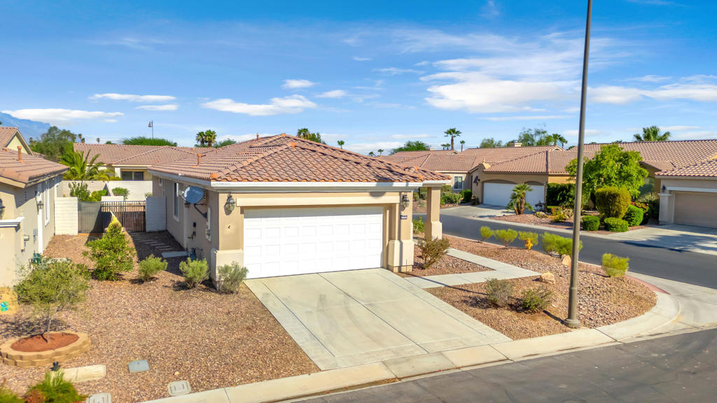 40767 Corte Los Reyes Property Photo 1