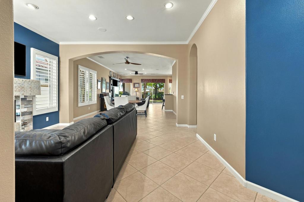 55010 Southern Property Photo 15