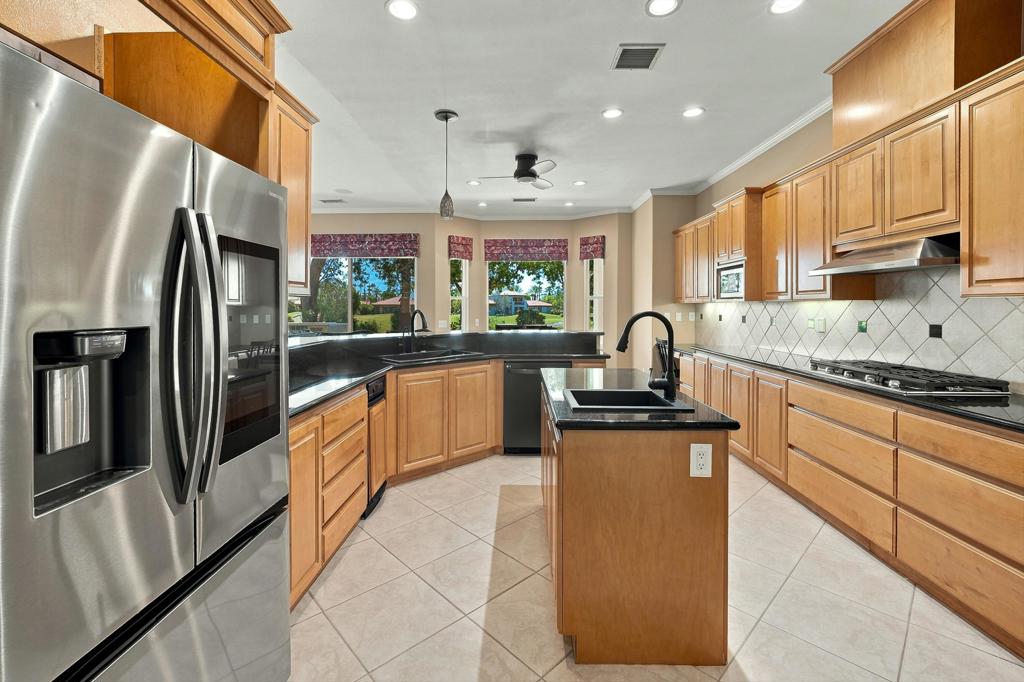 55010 Southern Property Photo 29