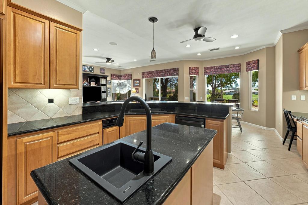 55010 Southern Property Photo 30