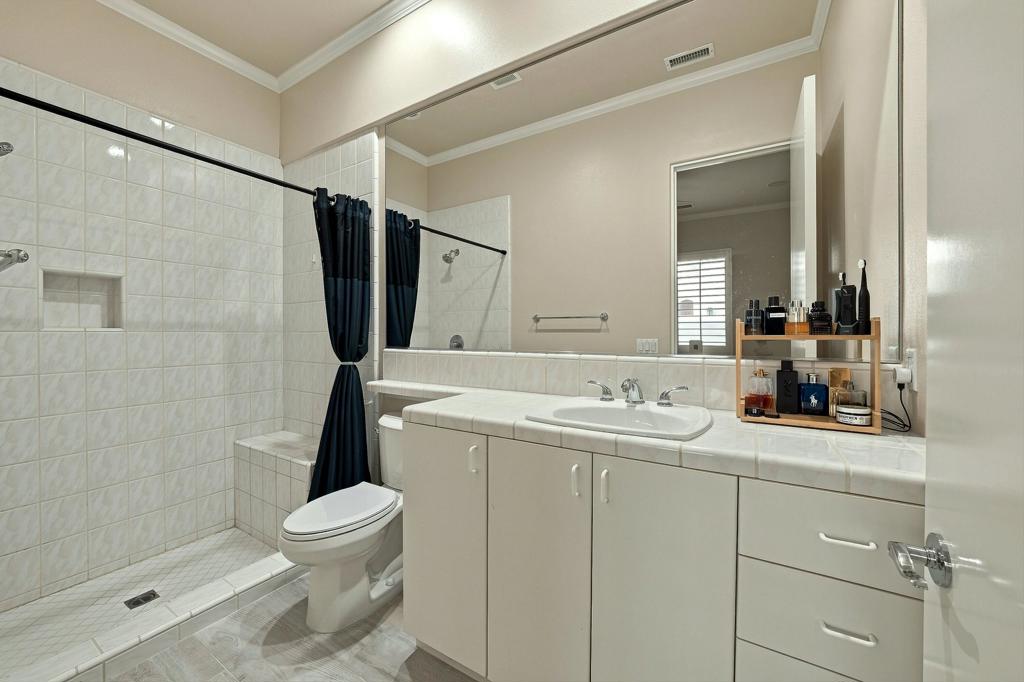 55010 Southern Property Photo 37