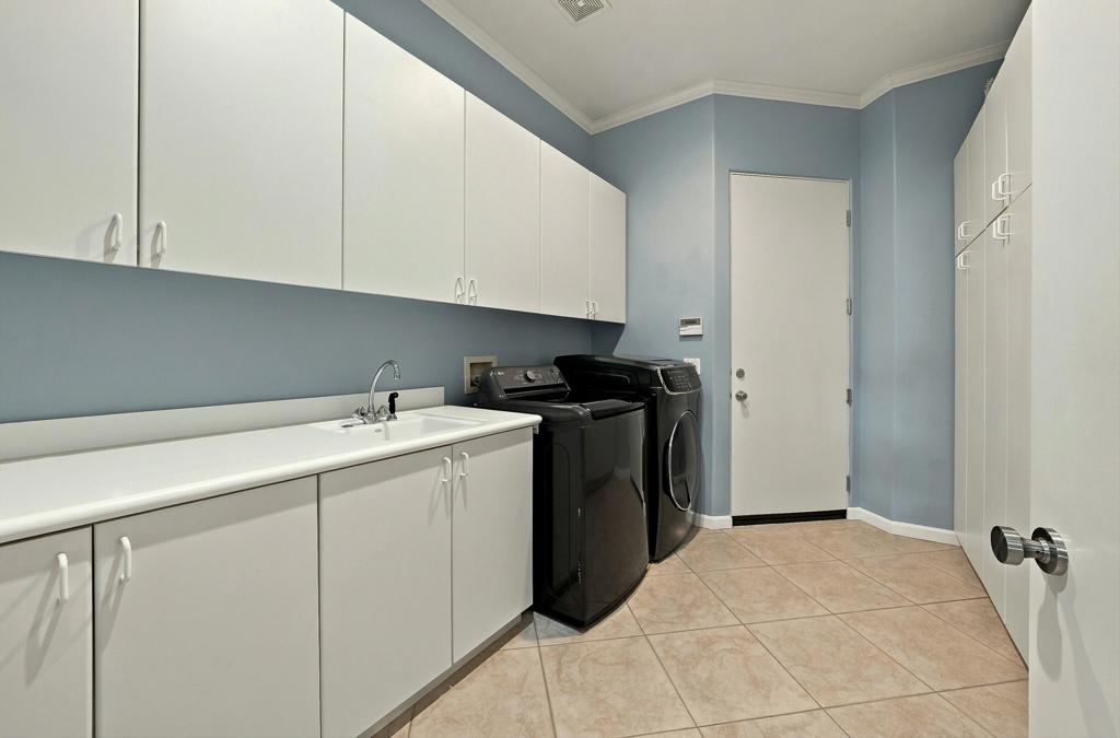55010 Southern Property Photo 38