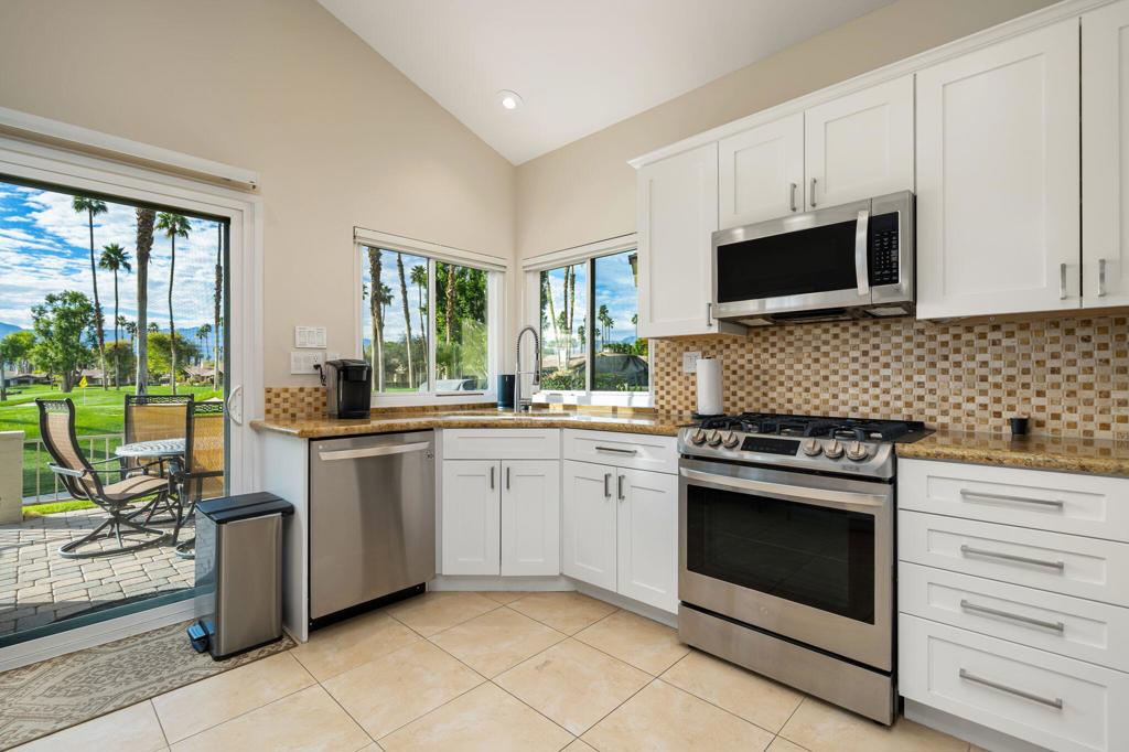 321 Bouquet Canyon Drive Property Photo 14