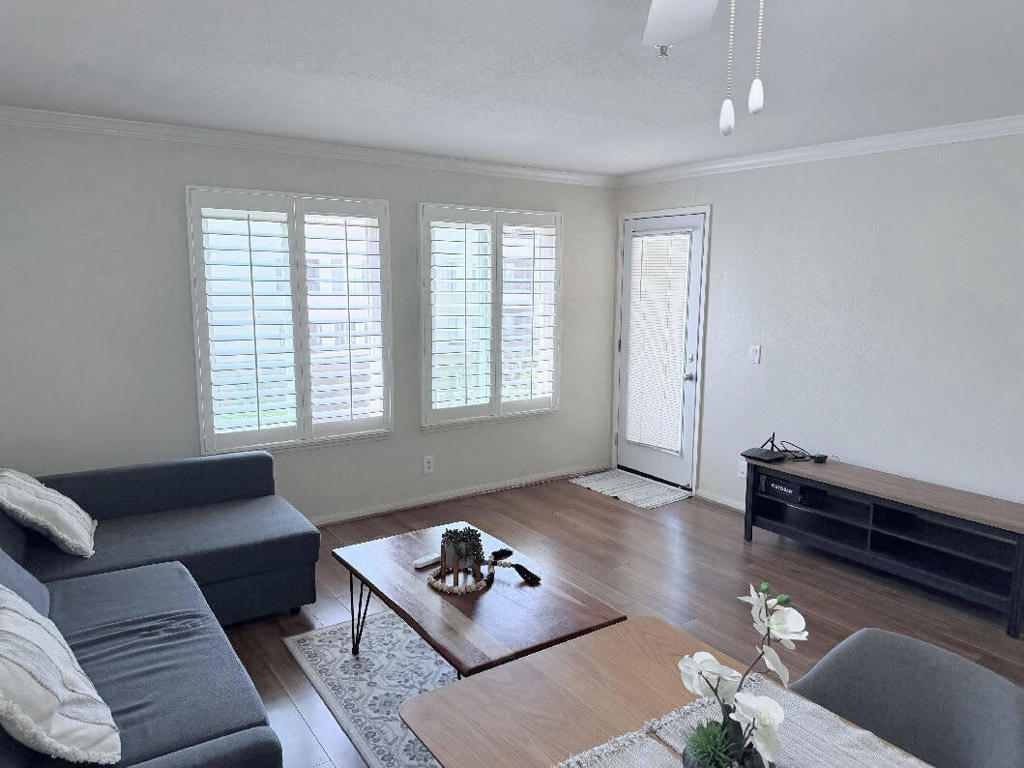 8889 Caminito Plaza Centro 7305 Property Photo 4