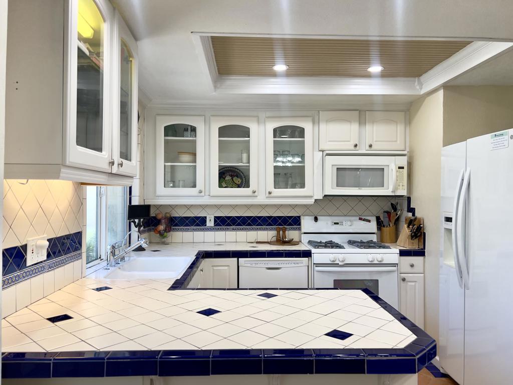 73197 Rod Laver Lane Property Photo 1