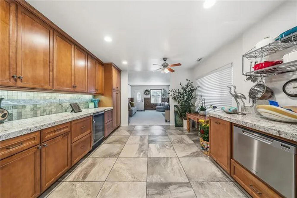 195 Knoll Road Property Photo 11