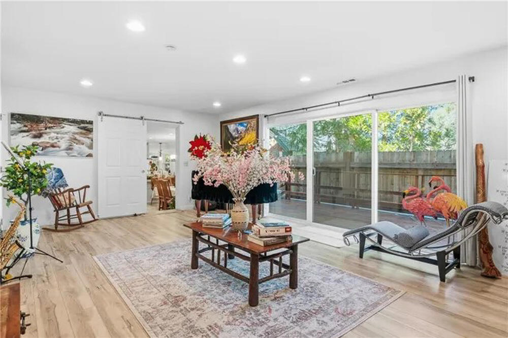 195 Knoll Road Property Photo 17