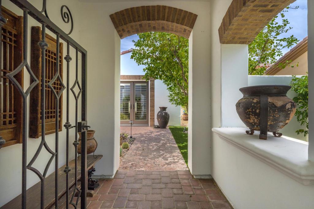 58242 Aracena Property Photo 4