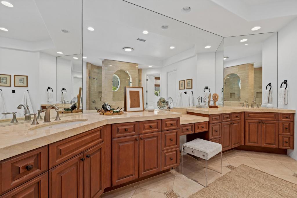 58242 Aracena Property Photo 19