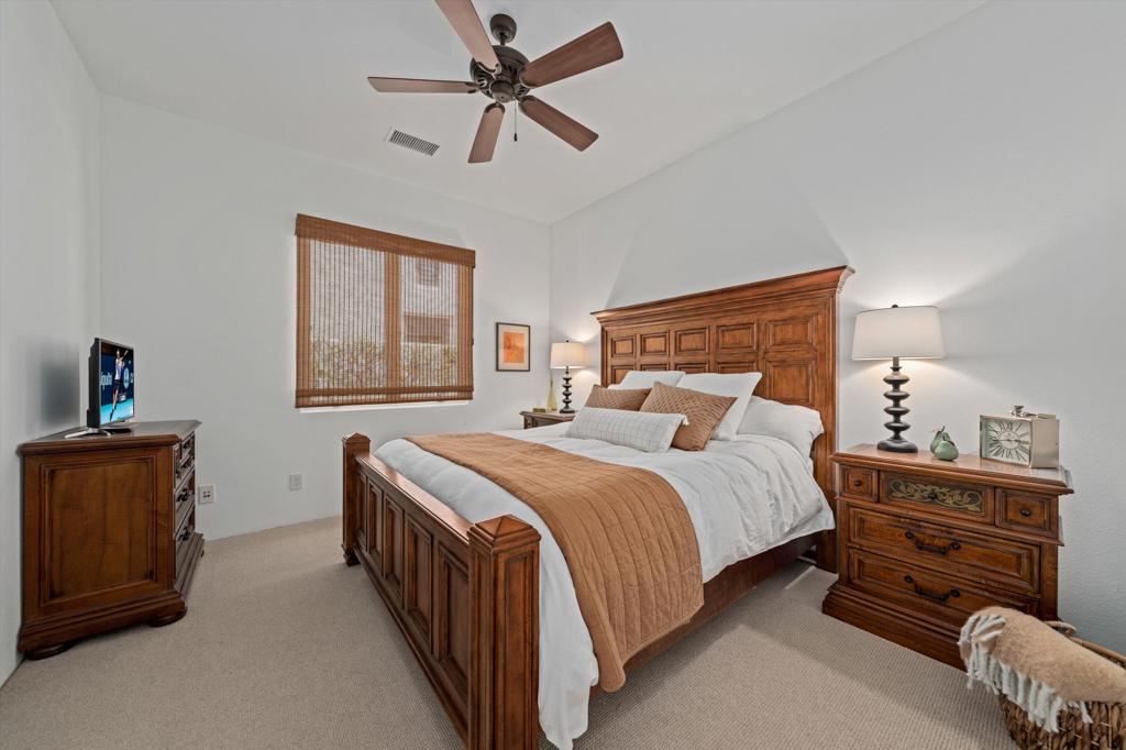 58242 Aracena Property Photo 23