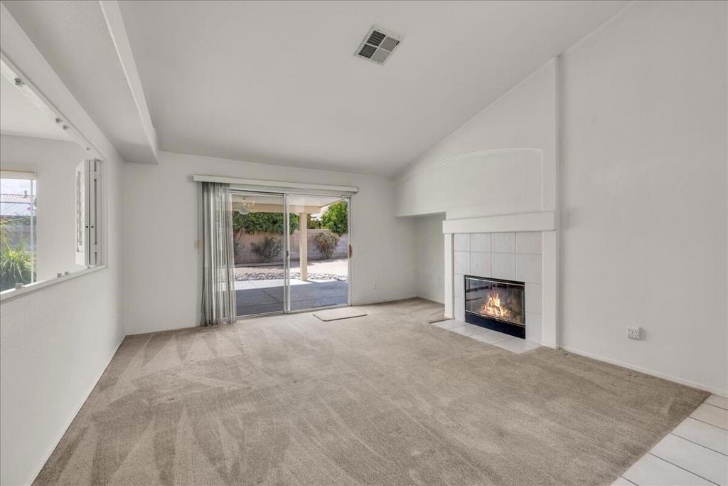 45215 Desert Air Street Property Photo 9