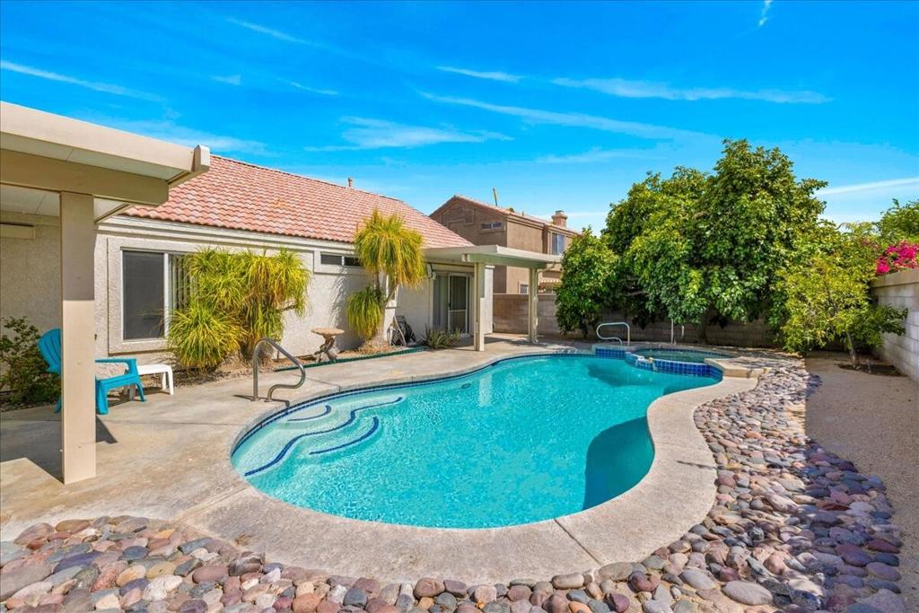 45215 Desert Air Street Property Photo 31