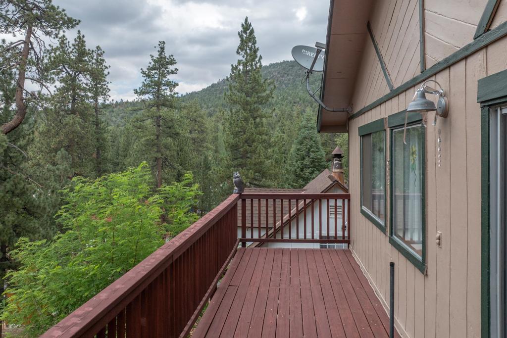 1087 Brookside Lane Property Photo 6