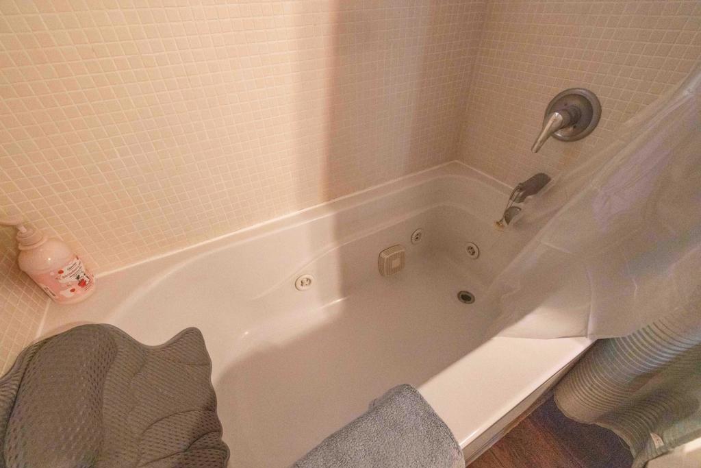 1087 Brookside Lane Property Photo 34