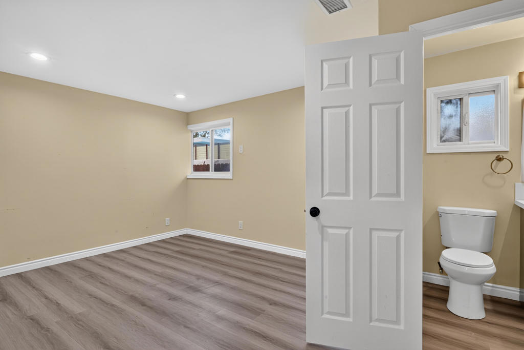 715 N Sunrise Way Property Photo 11