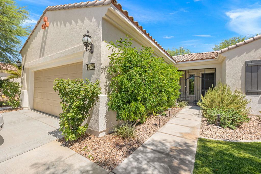 81760 Camino Fuerte Property Photo 3