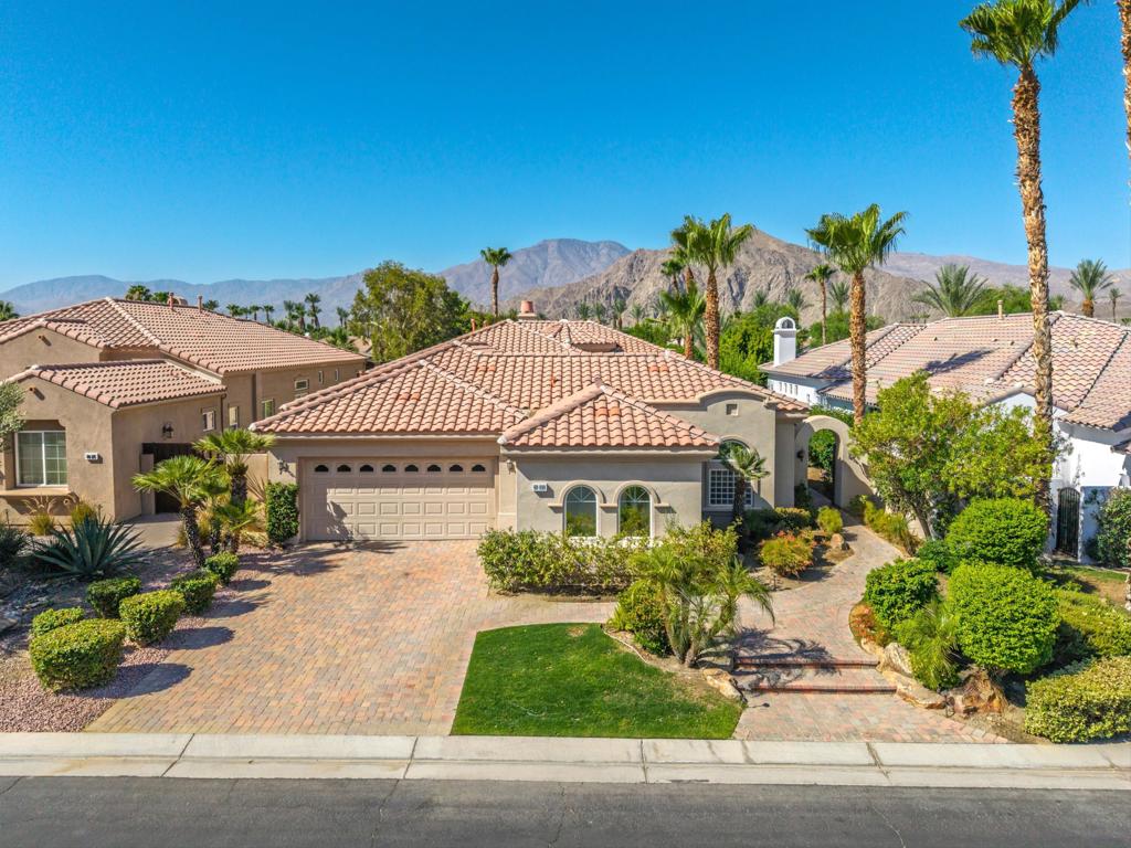 80099 Via Tesoro Property Photo 2