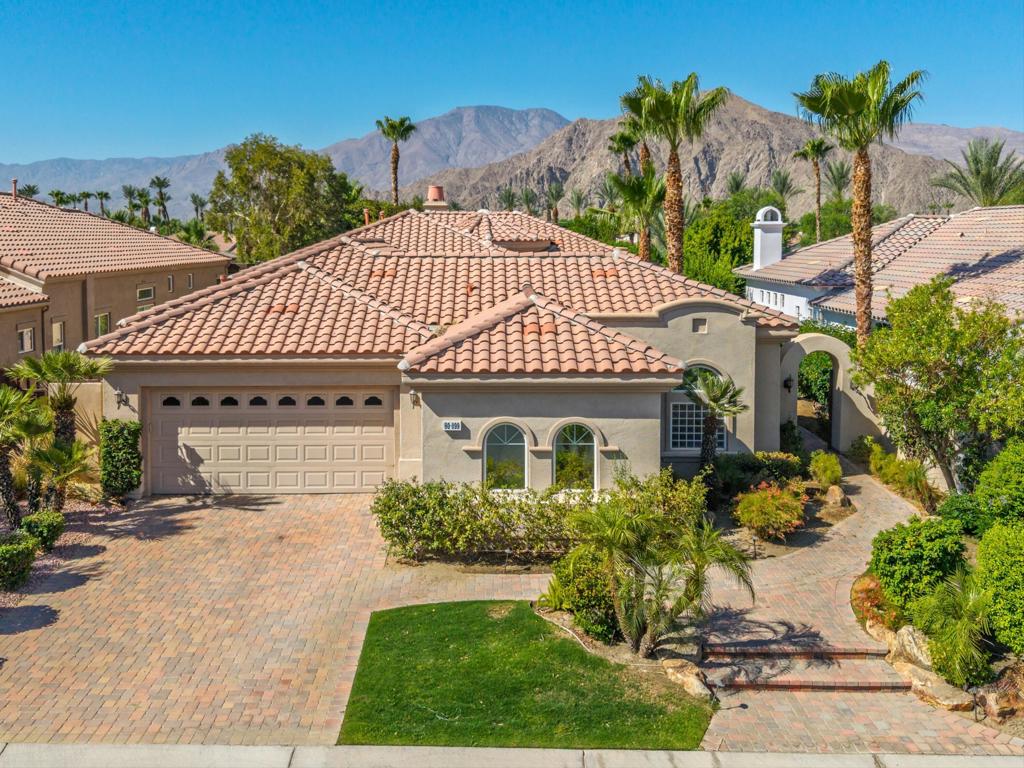 80099 Via Tesoro Property Photo 3