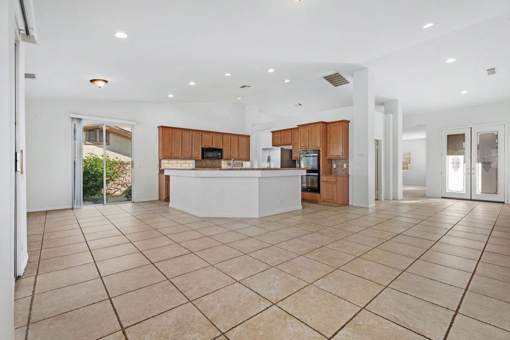 109 Clearwater Way Property Photo 11
