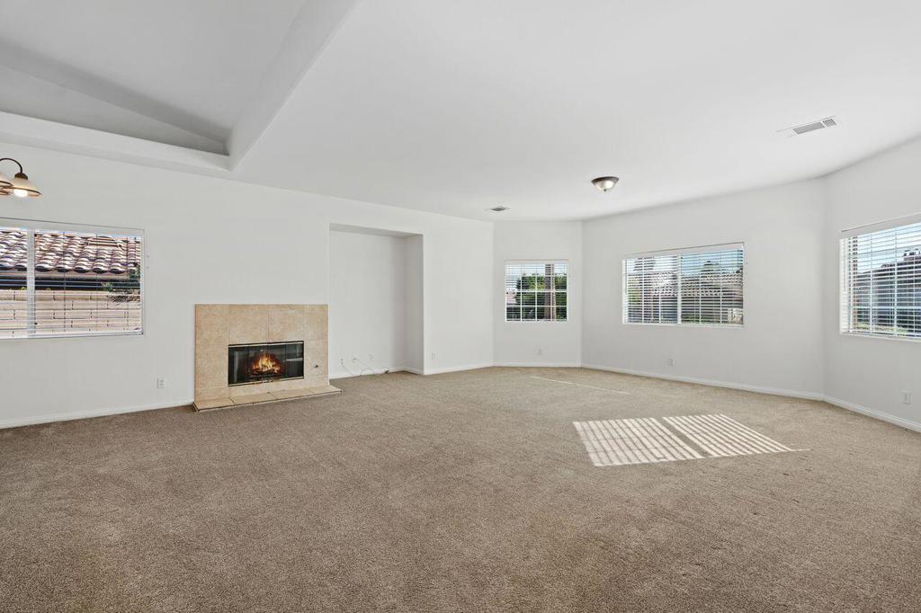 109 Clearwater Way Property Photo 20