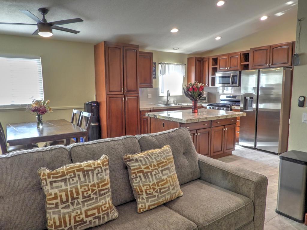 80821 Dartmouth Avenue Property Photo 2
