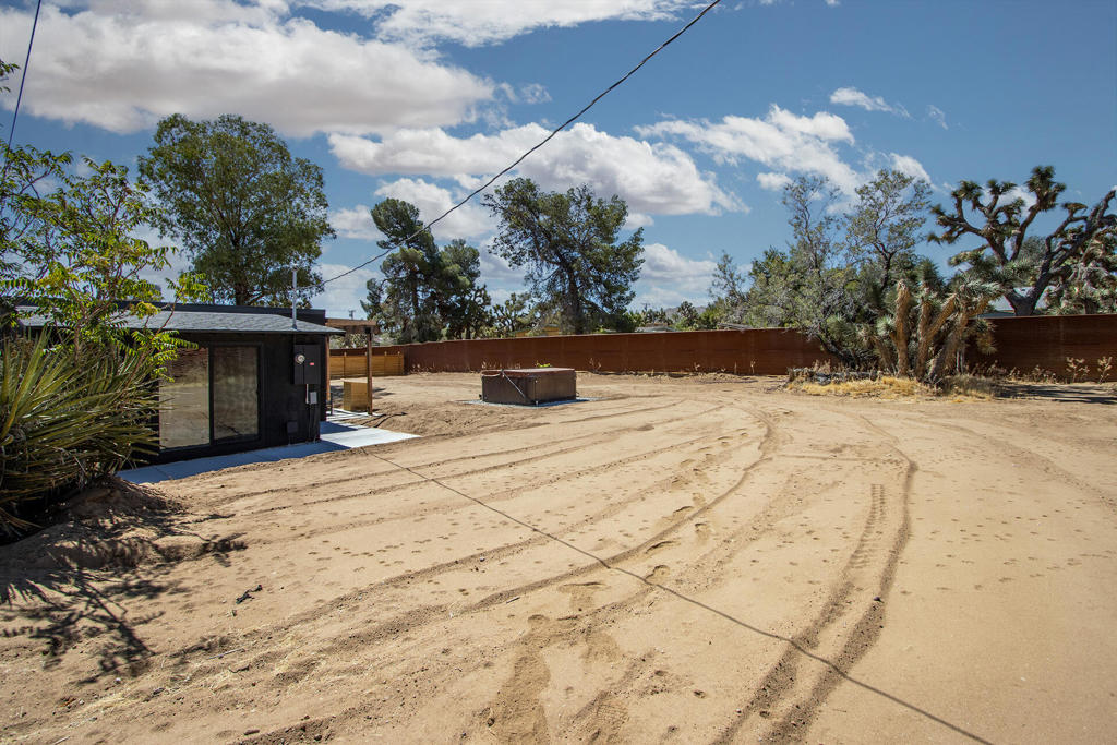 7438 Deer Trail Property Photo 28